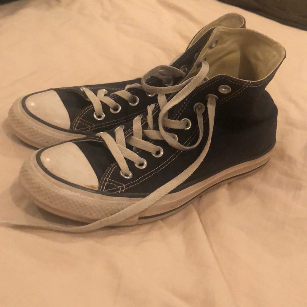 BLACK HIGH TOP CONVERSE